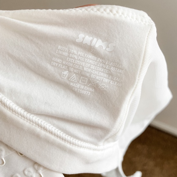 NWOT SKIMS Everybody Triangle Bralette XL Marble - Picture 6 of 9